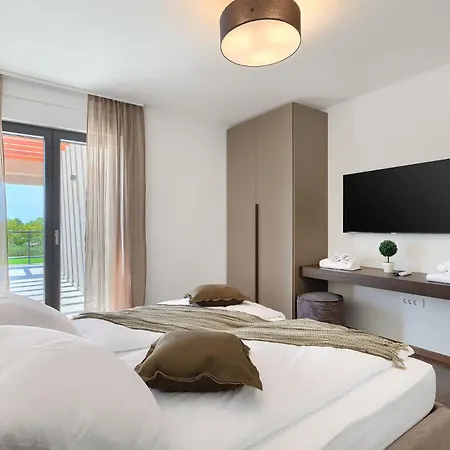 Istria Artsi Hotel 4*