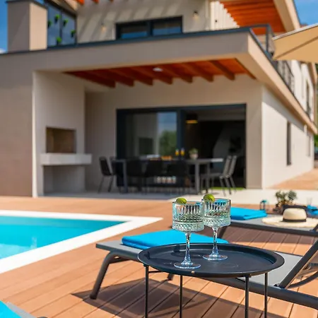 Istria Artsi 4*