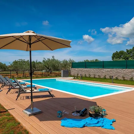 Istria Artsi Hotel 4*