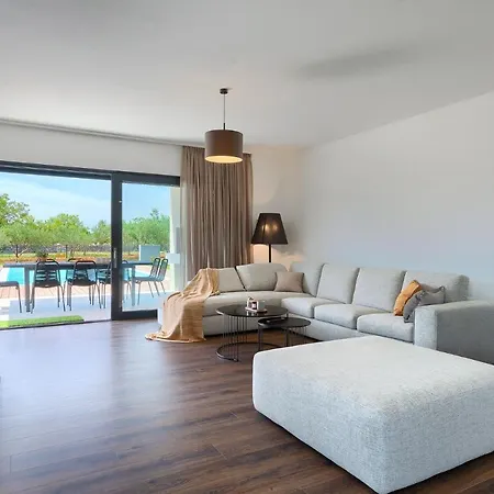 Istria Artsi Hotel 4*